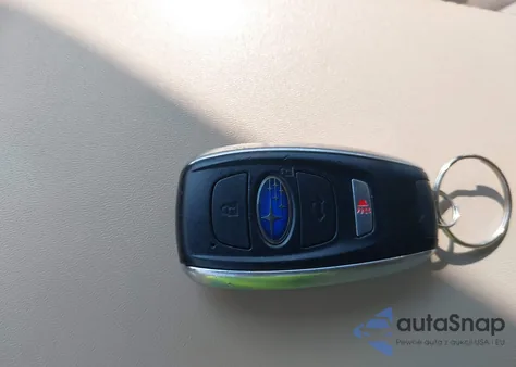 2017 Subaru Outback 3.6R Limited from USA, damaged, VIN 4S4BSENC3H3402393